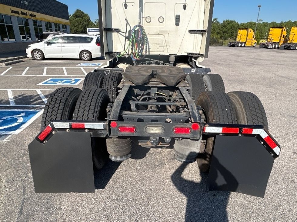 Sleeper Tractor-Heavy Duty Tractors-International-2020-LT625-Prince George-VA-729,501\n\t\tmiles-$ 29,500 - Image 6