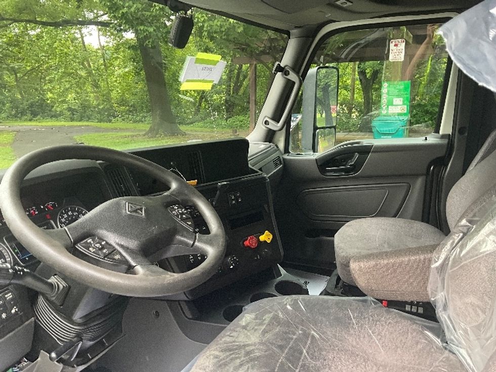 Sleeper Tractor-Heavy Duty Tractors-International-2020-LT625-Reading-PA-421,507\n\t\tmiles-$ 56,500 - Image 10