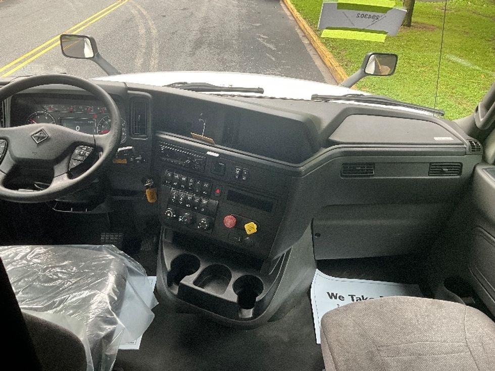 Sleeper Tractor-Heavy Duty Tractors-International-2020-LT625-Reading-PA-421,507\n\t\tmiles-$ 56,500 - Image 12