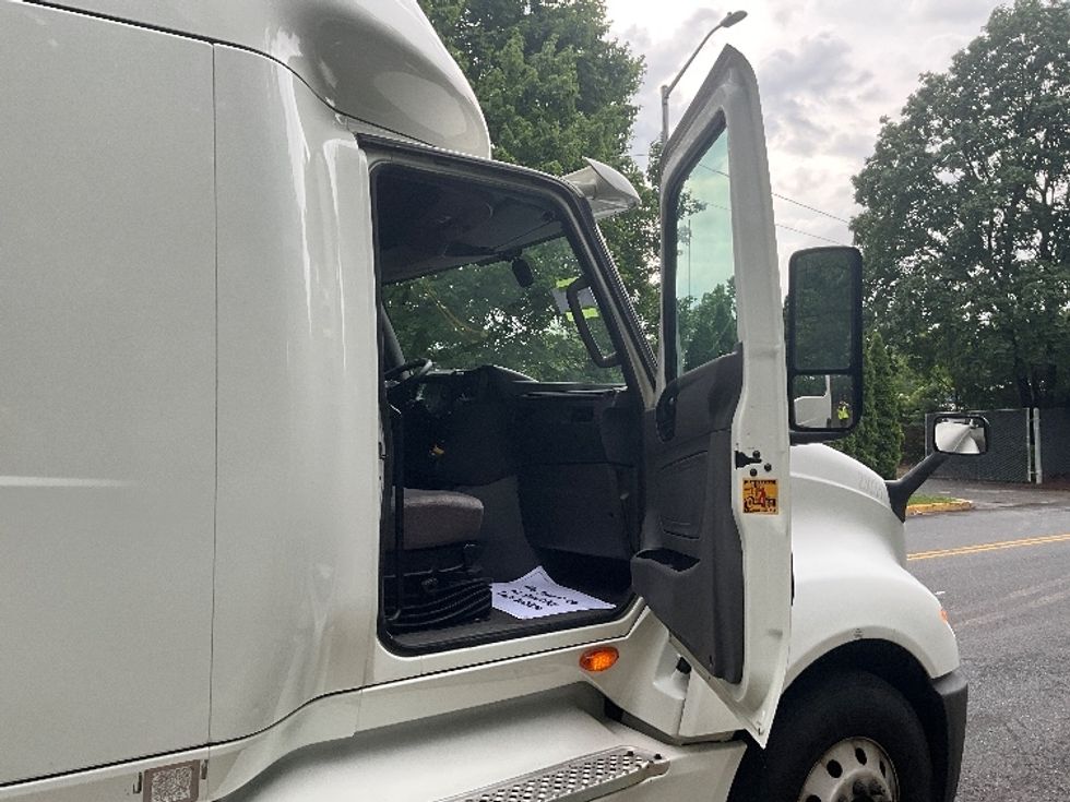 Sleeper Tractor-Heavy Duty Tractors-International-2020-LT625-Reading-PA-421,507\n\t\tmiles-$ 56,500 - Image 13