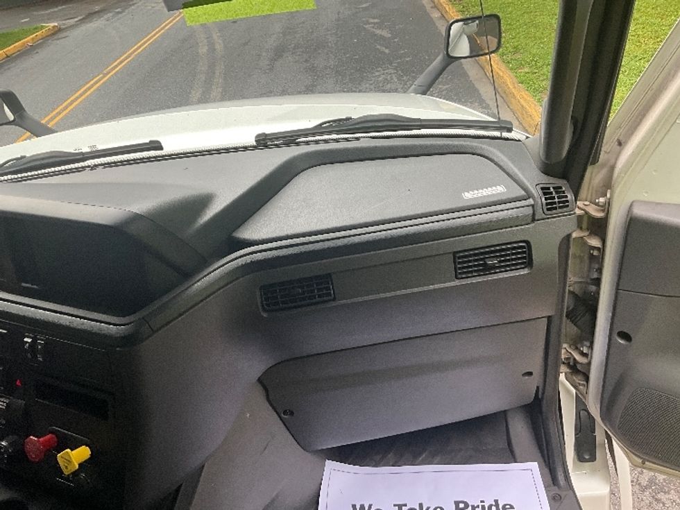 Sleeper Tractor-Heavy Duty Tractors-International-2020-LT625-Reading-PA-421,507\n\t\tmiles-$ 56,500 - Image 14