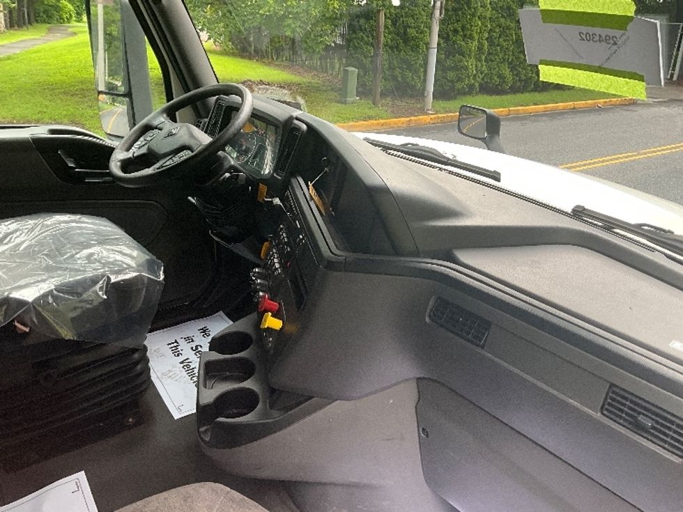 Sleeper Tractor-Heavy Duty Tractors-International-2020-LT625-Reading-PA-421,507\n\t\tmiles-$ 56,500 - Image 15