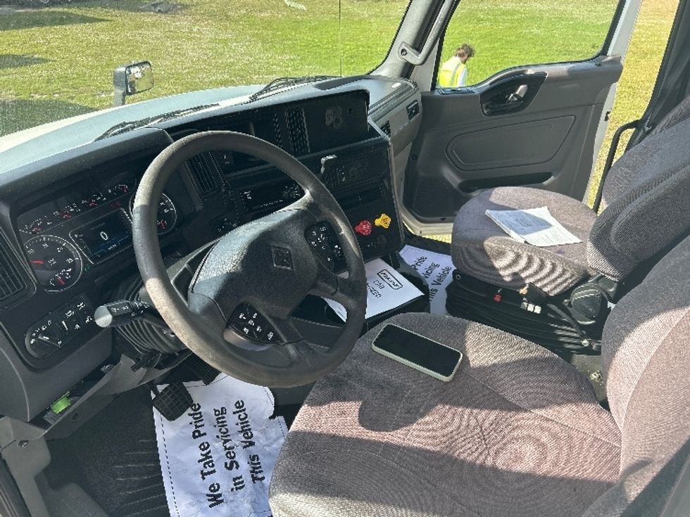 Sleeper Tractor-Heavy Duty Tractors-International-2020-LT625-Riviera Beach-FL-567,233\n\t\tmiles-$ 46,500 - Image 10
