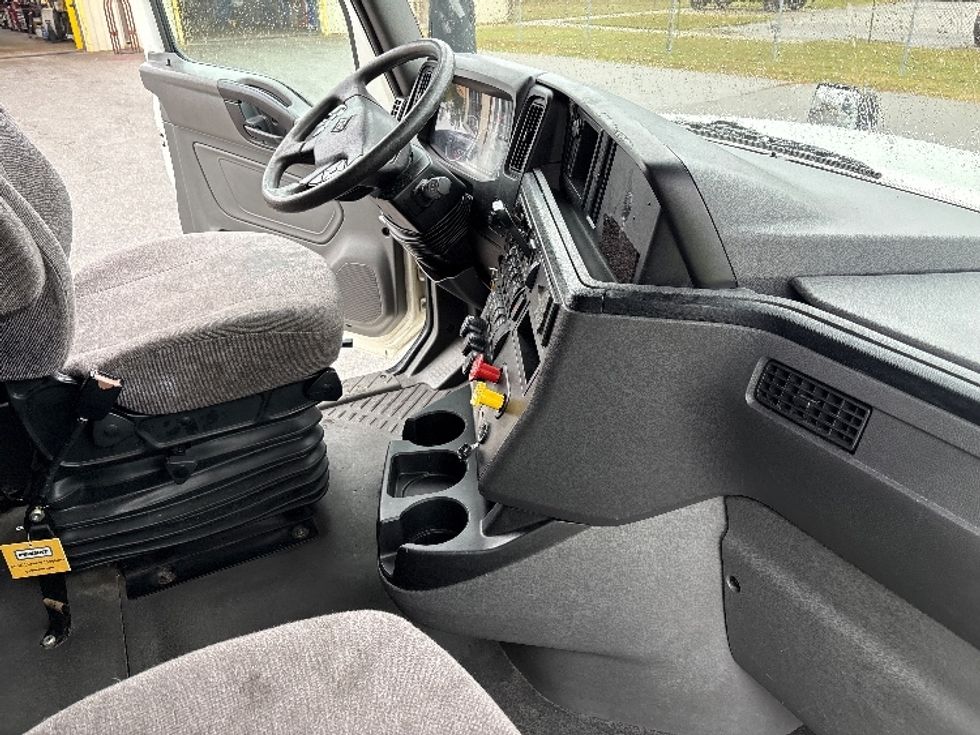 Sleeper Tractor-Heavy Duty Tractors-International-2020-LT625-Rocky Mount-NC-587,012\n\t\tmiles-$ 36,750 - Image 13