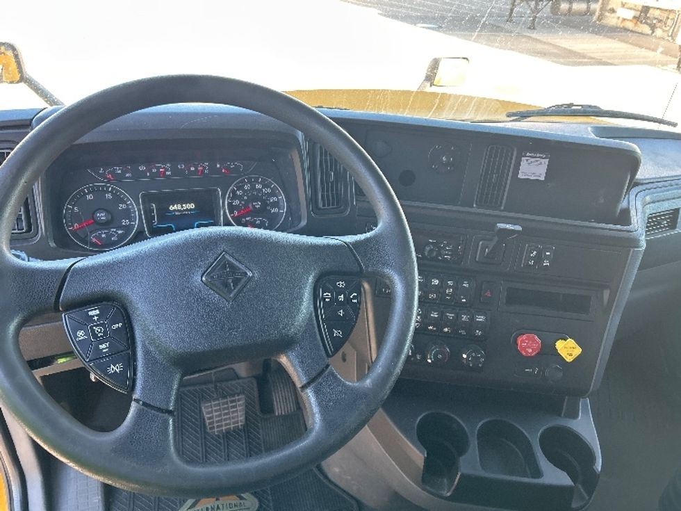 Sleeper Tractor-Heavy Duty Tractors-International-2020-LT625-Rocky View County-AB-648,500\n\t\tkm-$ 63,250 - Image 11
