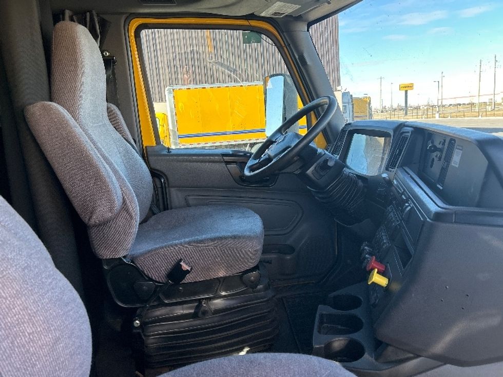 Sleeper Tractor-Heavy Duty Tractors-International-2020-LT625-Rocky View County-AB-648,500\n\t\tkm-$ 63,250 - Image 15