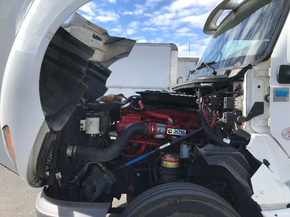 Sleeper Tractor-Heavy Duty Tractors-International-2020-LT625-Rocky View County-AB-765,619\n\t\tkm-$ 67,500 - Image 20