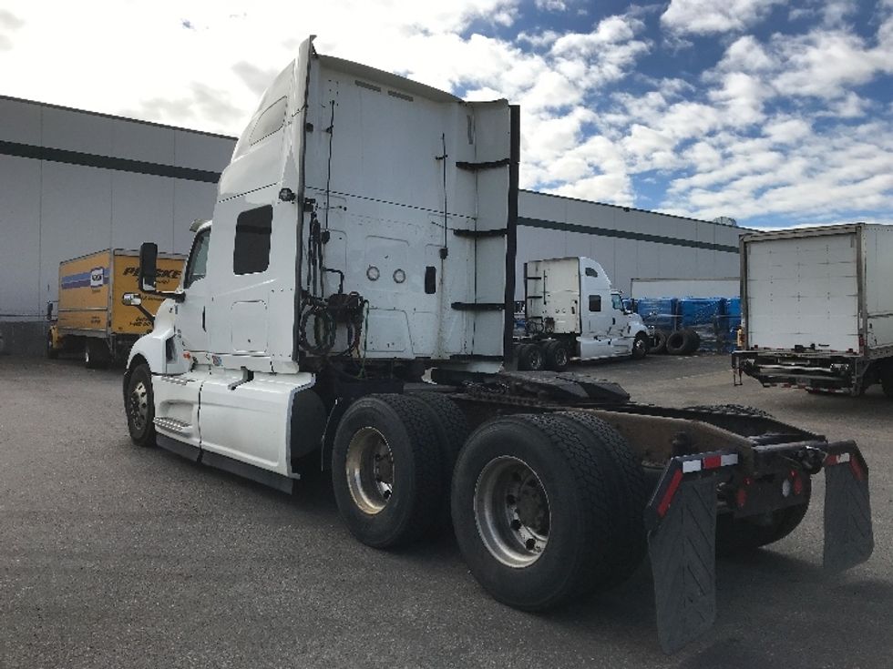 Sleeper Tractor-Heavy Duty Tractors-International-2020-LT625-Rocky View County-AB-765,619\n\t\tkm-$ 67,500 - Image 5