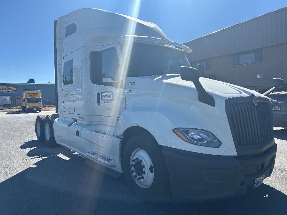 Sleeper Tractor-Heavy Duty Tractors-International-2020-LT625-Sacramento-CA-477,127\n\t\tmiles-$ 47,000 - Image 1