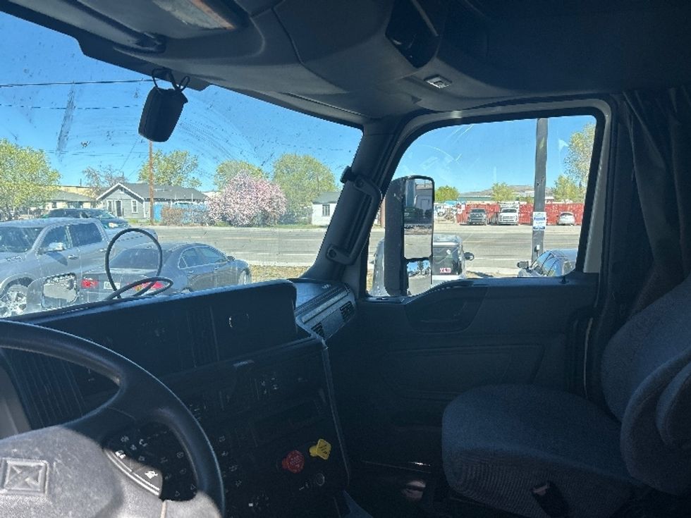 Sleeper Tractor-Heavy Duty Tractors-International-2020-LT625-Sacramento-CA-477,127\n\t\tmiles-$ 47,000 - Image 10