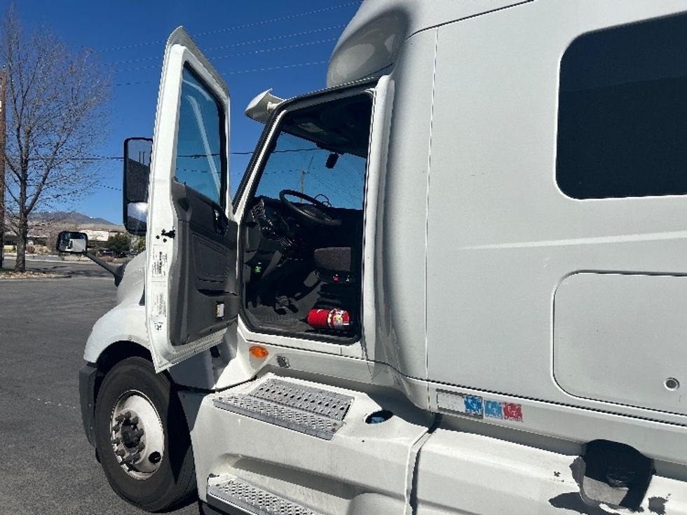 Sleeper Tractor-Heavy Duty Tractors-International-2020-LT625-Sacramento-CA-477,127\n\t\tmiles-$ 47,000 - Image 9