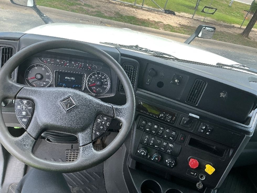 Sleeper Tractor-Heavy Duty Tractors-International-2020-LT625-San Antonio-TX-496,154\n\t\tmiles-$ 49,250 - Image 11