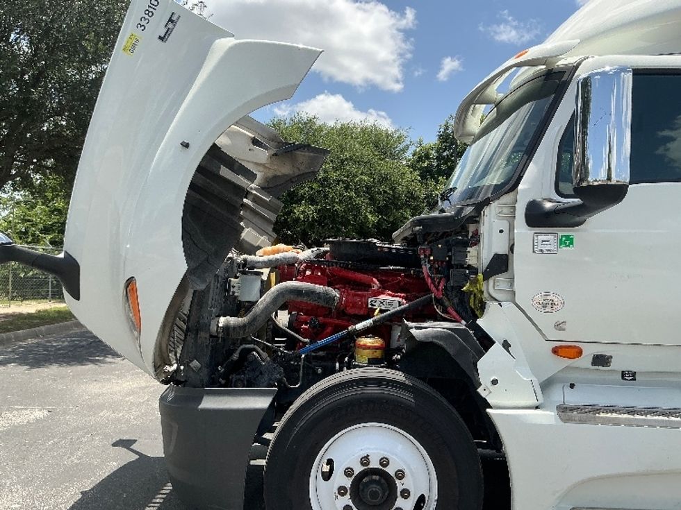 Sleeper Tractor-Heavy Duty Tractors-International-2020-LT625-San Antonio-TX-496,154\n\t\tmiles-$ 49,250 - Image 21