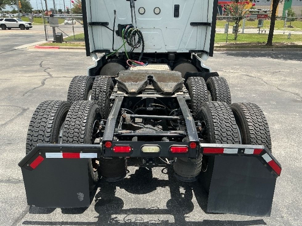 Sleeper Tractor-Heavy Duty Tractors-International-2020-LT625-San Antonio-TX-496,154\n\t\tmiles-$ 49,250 - Image 6
