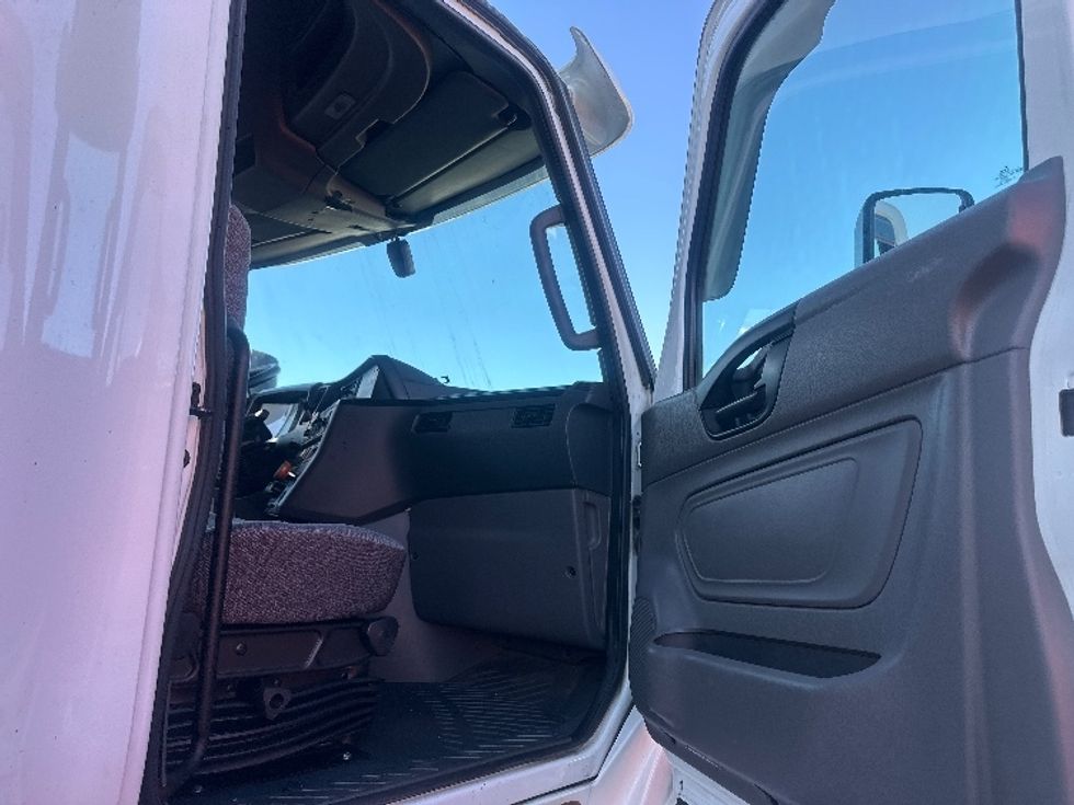 Sleeper Tractor-Heavy Duty Tractors-International-2020-LT625-Sparks-NV-545,568\n\t\tmiles-$ 42,000 - Image 13