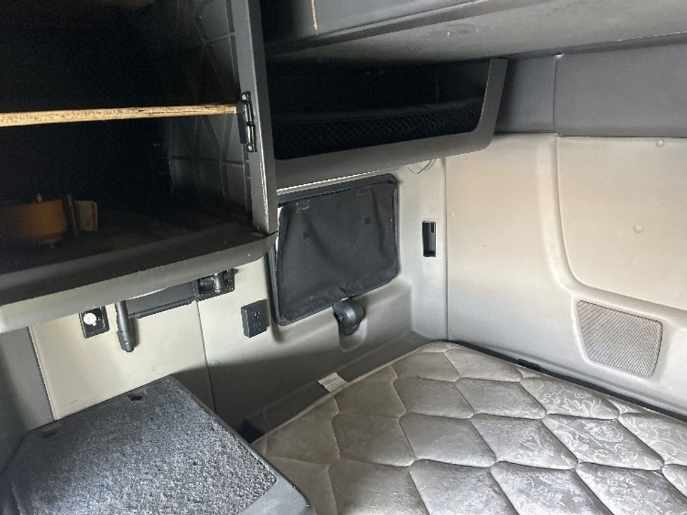 Sleeper Tractor-Heavy Duty Tractors-International-2020-LT625-Sparks-NV-545,568\n\t\tmiles-$ 42,000 - Image 18