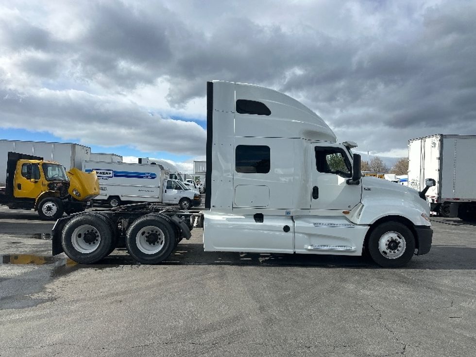 Sleeper Tractor-Heavy Duty Tractors-International-2020-LT625-Sparks-NV-545,568\n\t\tmiles-$ 42,000 - Image 8