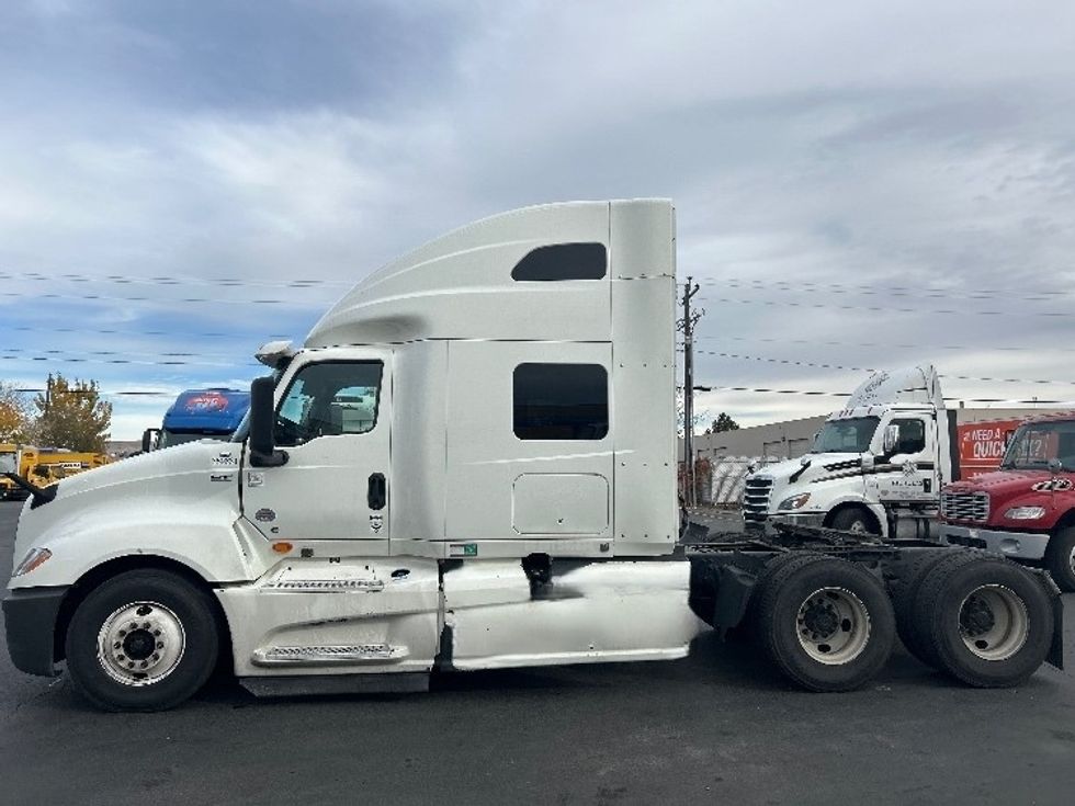 Sleeper Tractor-Heavy Duty Tractors-International-2020-LT625-Sparks-NV-558,566\n\t\tmiles-$ 44,500 - Image 4