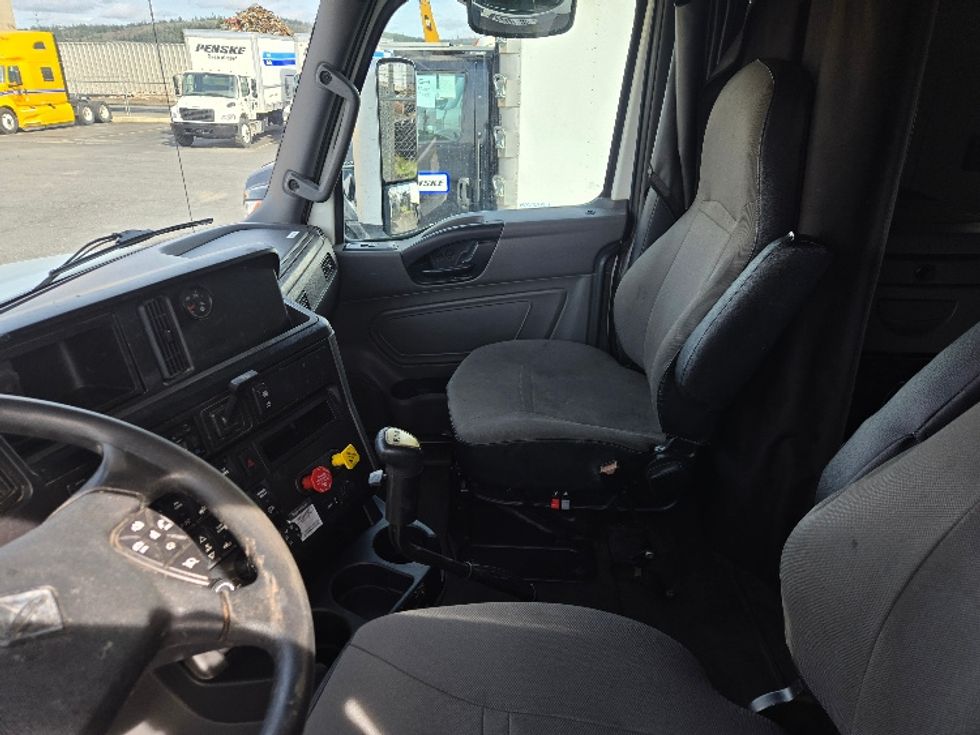 Sleeper Tractor-Heavy Duty Tractors-International-2020-LT625-Spokane Valley-WA-436,707\n\t\tmiles-$ 44,250 - Image 10