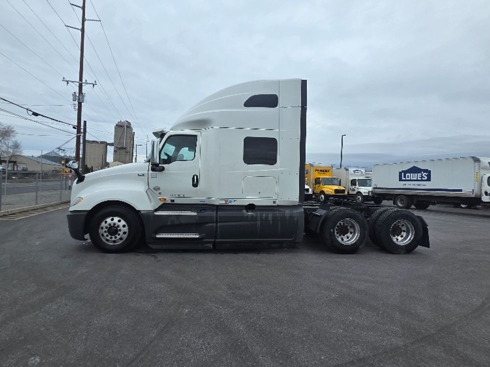Sleeper Tractor-Heavy Duty Tractors-International-2020-LT625-Spokane Valley-WA-436,707\n\t\tmiles-$ 44,250 - Image 4