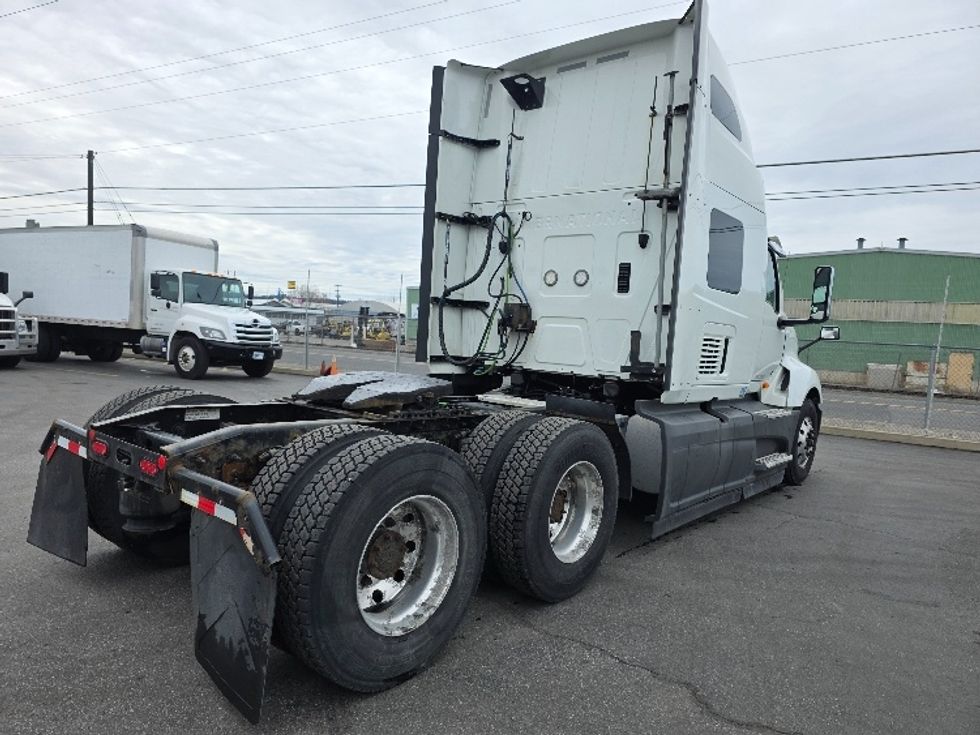 Sleeper Tractor-Heavy Duty Tractors-International-2020-LT625-Spokane Valley-WA-436,707\n\t\tmiles-$ 44,250 - Image 7