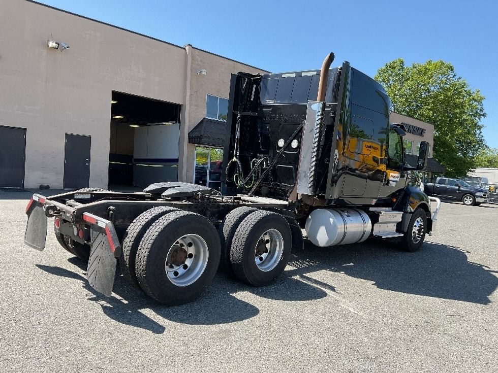 Sleeper Tractor-Heavy Duty Tractors-International-2020-LT625-Surrey-BC-417,599\n\t\tkm-$ 73,250 - Image 7