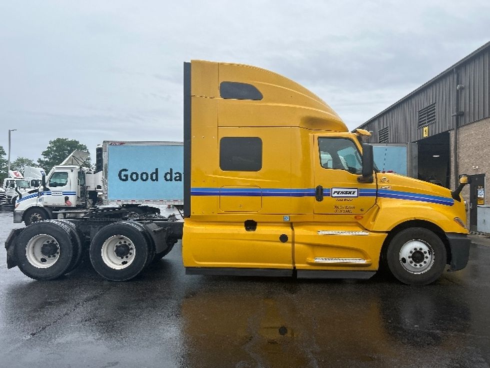 Sleeper Tractor-Heavy Duty Tractors-International-2020-LT625-Swedesboro-NJ-435,261\n\t\tmiles-$ 49,500 - Image 8