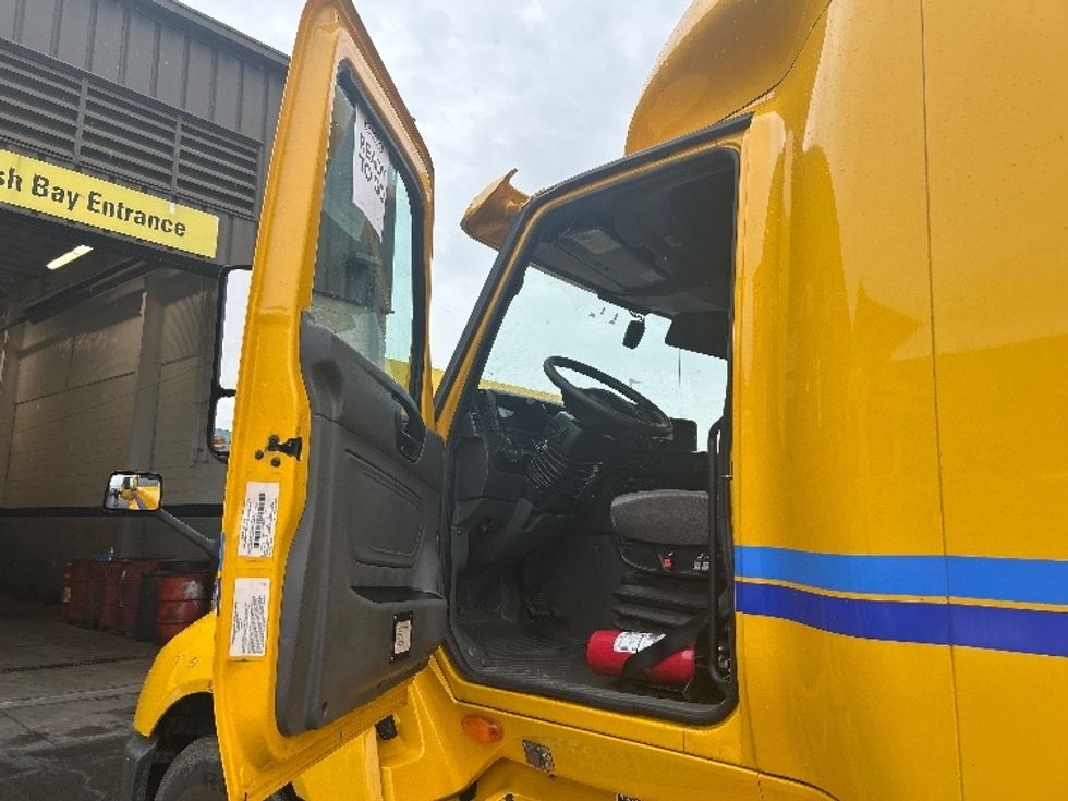 Sleeper Tractor-Heavy Duty Tractors-International-2020-LT625-Swedesboro-NJ-435,261\n\t\tmiles-$ 49,500 - Image 9