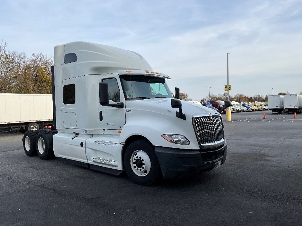Sleeper Tractor-Heavy Duty Tractors-International-2020-LT625-Swedesboro-NJ-439,558\n\t\tmiles-$ 48,000 - Image 1