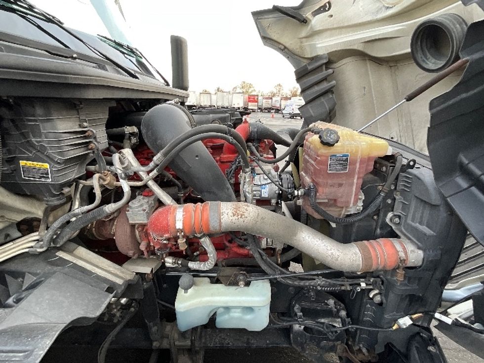 Sleeper Tractor-Heavy Duty Tractors-International-2020-LT625-Swedesboro-NJ-439,558\n\t\tmiles-$ 48,000 - Image 19