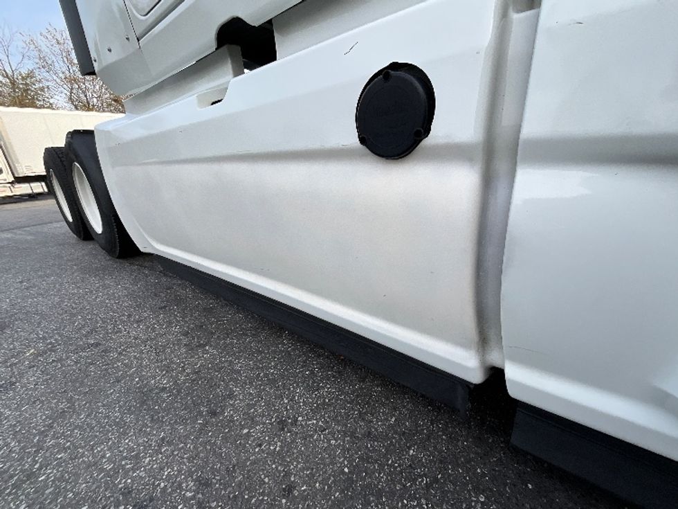 Sleeper Tractor-Heavy Duty Tractors-International-2020-LT625-Swedesboro-NJ-439,558\n\t\tmiles-$ 48,000 - Image 21