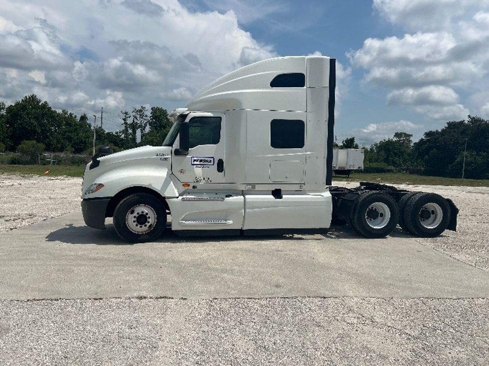 Sleeper Tractor-Heavy Duty Tractors-International-2020-LT625-Tampa-FL-336,220\n\t\tmiles-$ 60,250 - Image 4