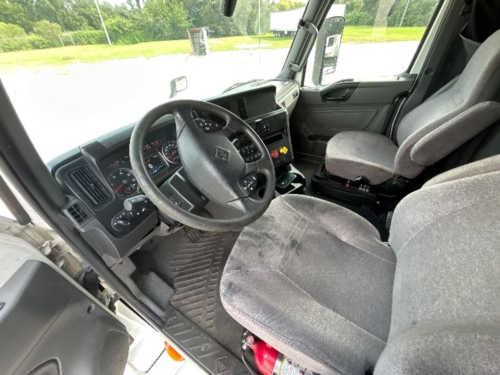 Sleeper Tractor-Heavy Duty Tractors-International-2020-LT625-Tampa-FL-367,608\n\t\tmiles-$ 58,250 - Image 10
