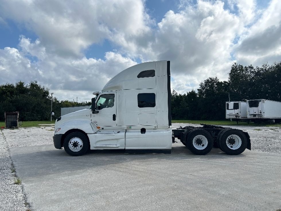 Sleeper Tractor-Heavy Duty Tractors-International-2020-LT625-Tampa-FL-367,608\n\t\tmiles-$ 58,250 - Image 4