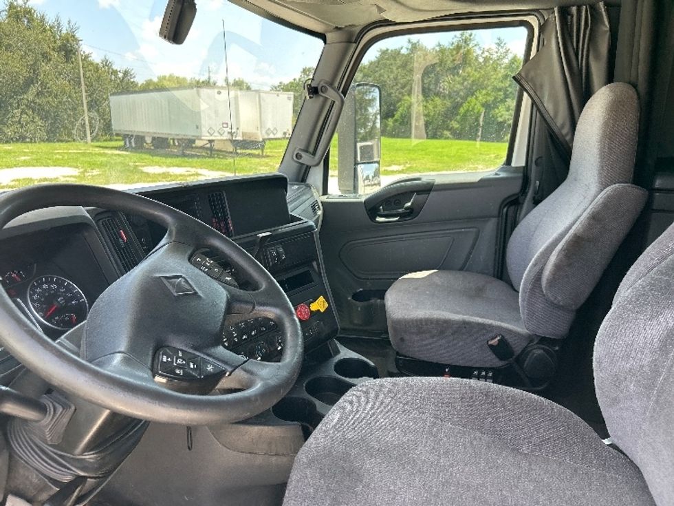 Sleeper Tractor-Heavy Duty Tractors-International-2020-LT625-Tampa-FL-399,716\n\t\tmiles-$ 56,250 - Image 10
