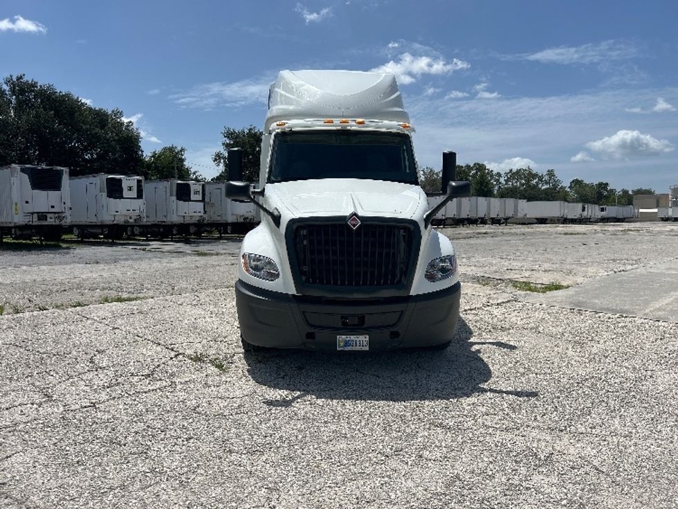 Sleeper Tractor-Heavy Duty Tractors-International-2020-LT625-Tampa-FL-399,716\n\t\tmiles-$ 56,250 - Image 2