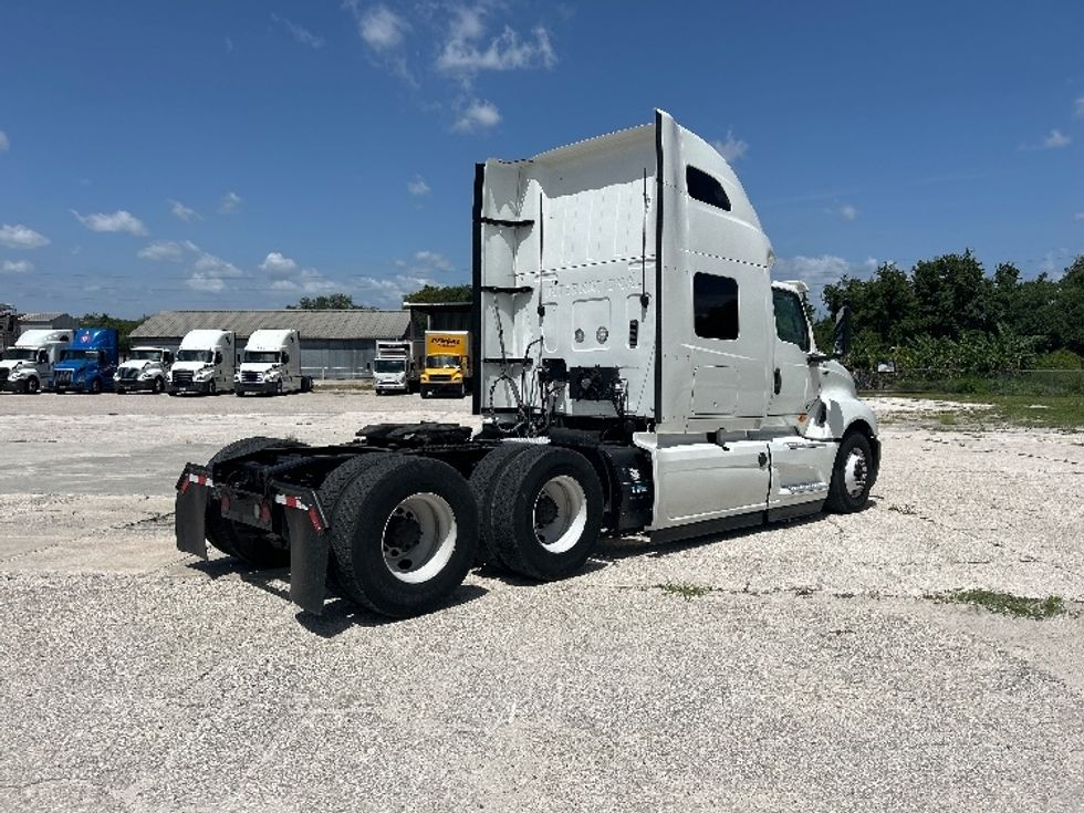 Sleeper Tractor-Heavy Duty Tractors-International-2020-LT625-Tampa-FL-399,716\n\t\tmiles-$ 56,250 - Image 7