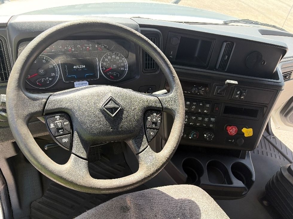 Sleeper Tractor-Heavy Duty Tractors-International-2020-LT625-Tampa-FL-405,232\n\t\tmiles-$ 56,000 - Image 10