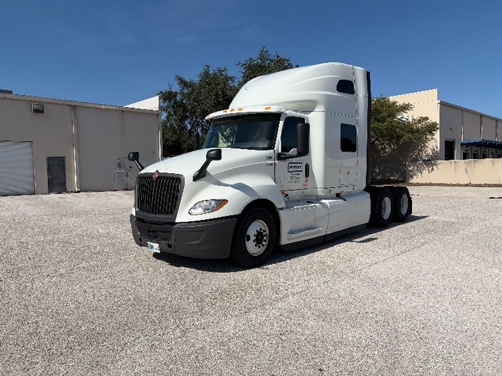 Sleeper Tractor-Heavy Duty Tractors-International-2020-LT625-Tampa-FL-405,232\n\t\tmiles-$ 56,000 - Image 3