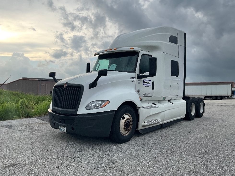 Sleeper Tractor-Heavy Duty Tractors-International-2020-LT625-Tampa-FL-416,935\n\t\tmiles-$ 55,250 - Image 3