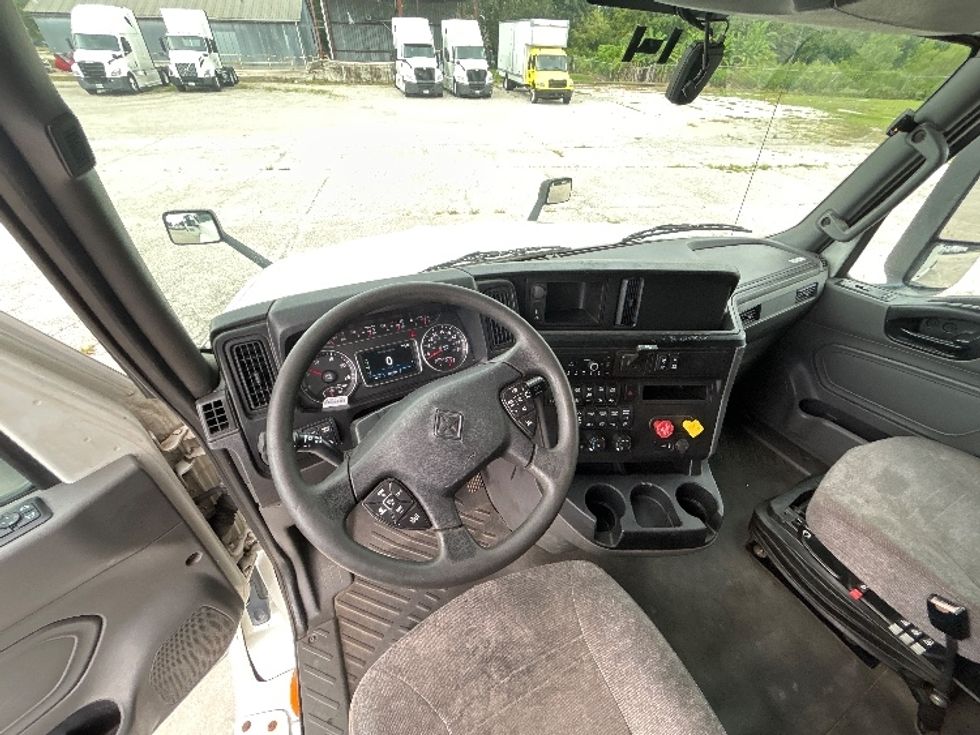 Sleeper Tractor-Heavy Duty Tractors-International-2020-LT625-Tampa-FL-423,738\n\t\tmiles-$ 54,750 - Image 11