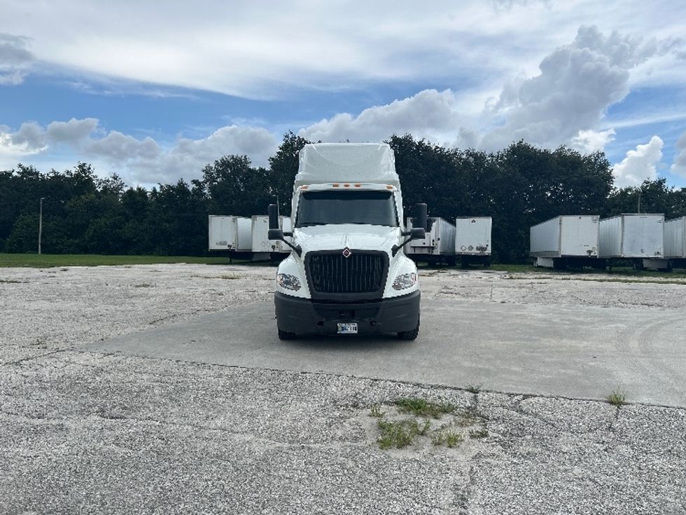 Sleeper Tractor-Heavy Duty Tractors-International-2020-LT625-Tampa-FL-423,738\n\t\tmiles-$ 54,750 - Image 2
