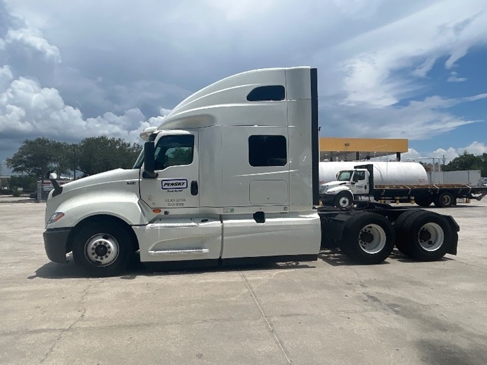 Sleeper Tractor-Heavy Duty Tractors-International-2020-LT625-Tampa-FL-475,287\n\t\tmiles-$ 53,500 - Image 4