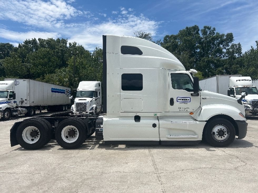 Sleeper Tractor-Heavy Duty Tractors-International-2020-LT625-Tampa-FL-475,287\n\t\tmiles-$ 53,500 - Image 8