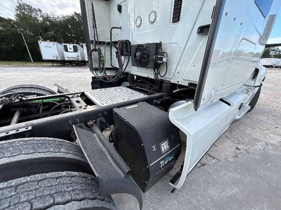 Sleeper Tractor-Heavy Duty Tractors-International-2020-LT625-Tampa-FL-504,420\n\t\tmiles-$ 49,500 - Image 21