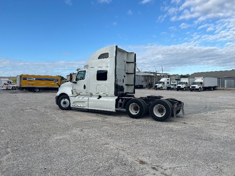Sleeper Tractor-Heavy Duty Tractors-International-2020-LT625-Tampa-FL-504,420\n\t\tmiles-$ 49,500 - Image 5