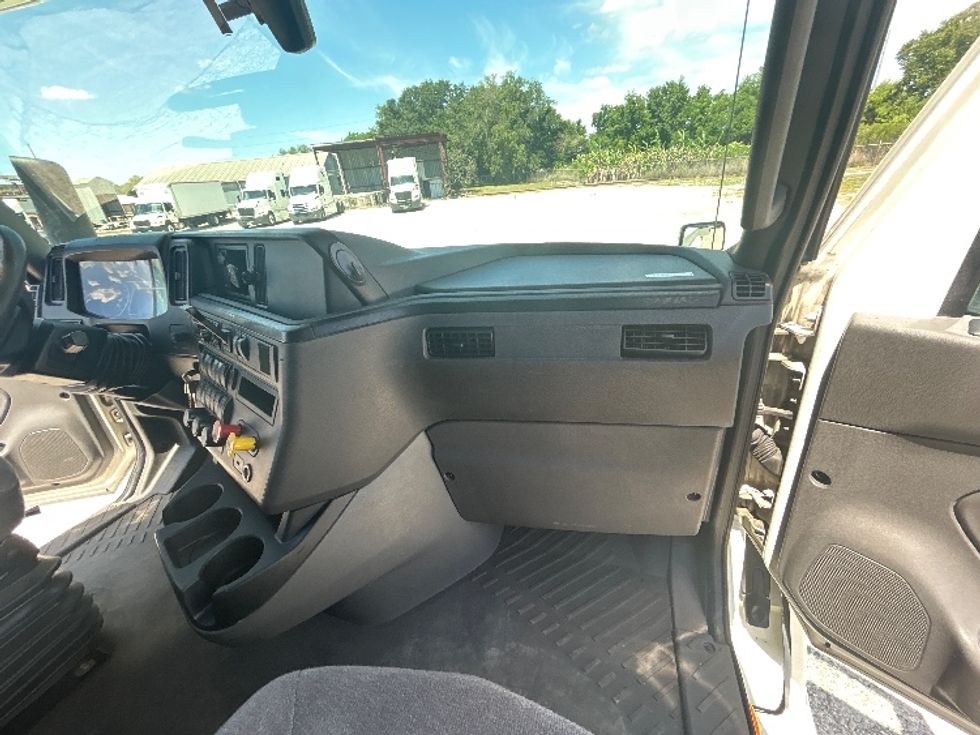 Sleeper Tractor-Heavy Duty Tractors-International-2020-LT625-Tampa-FL-540,472\n\t\tmiles-$ 48,750 - Image 14