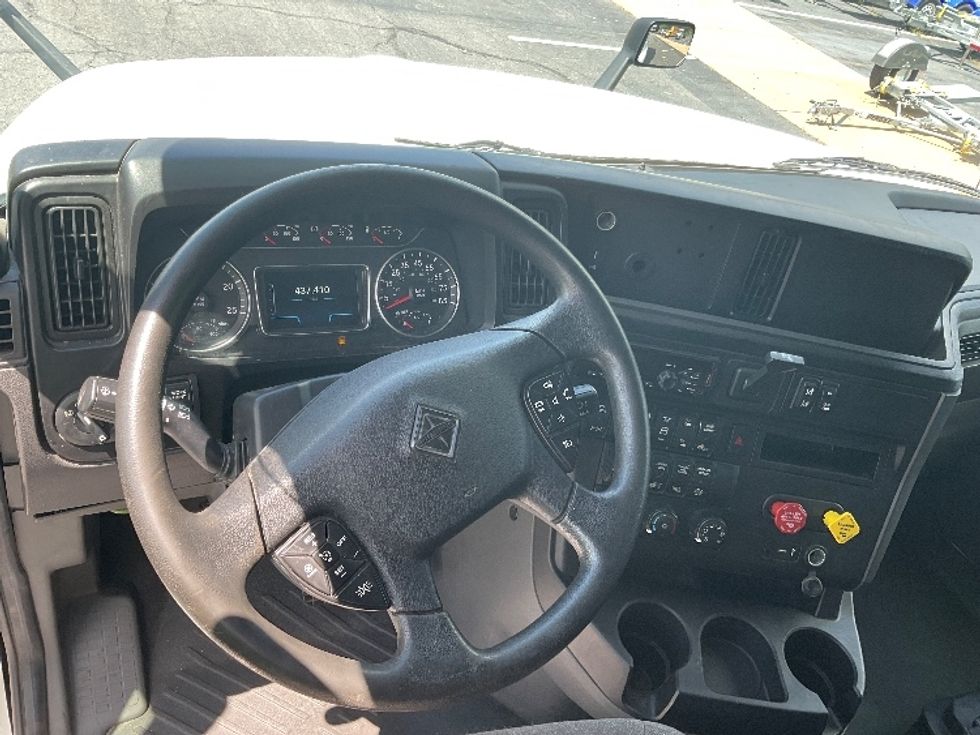 Sleeper Tractor-Heavy Duty Tractors-International-2020-LT625-Tampa-FL-583,128\n\t\tmiles-$ 41,500 - Image 11