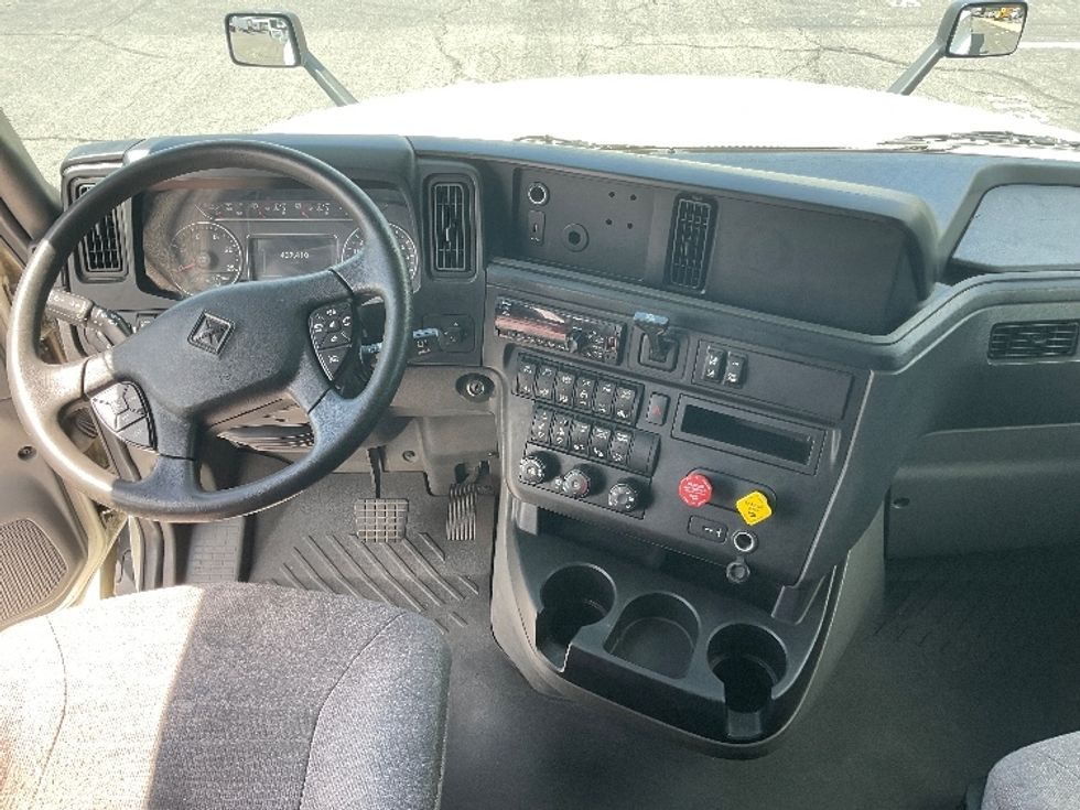 Sleeper Tractor-Heavy Duty Tractors-International-2020-LT625-Tampa-FL-583,128\n\t\tmiles-$ 41,500 - Image 12