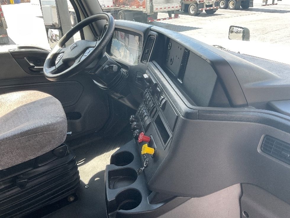 Sleeper Tractor-Heavy Duty Tractors-International-2020-LT625-Tampa-FL-583,128\n\t\tmiles-$ 41,500 - Image 15